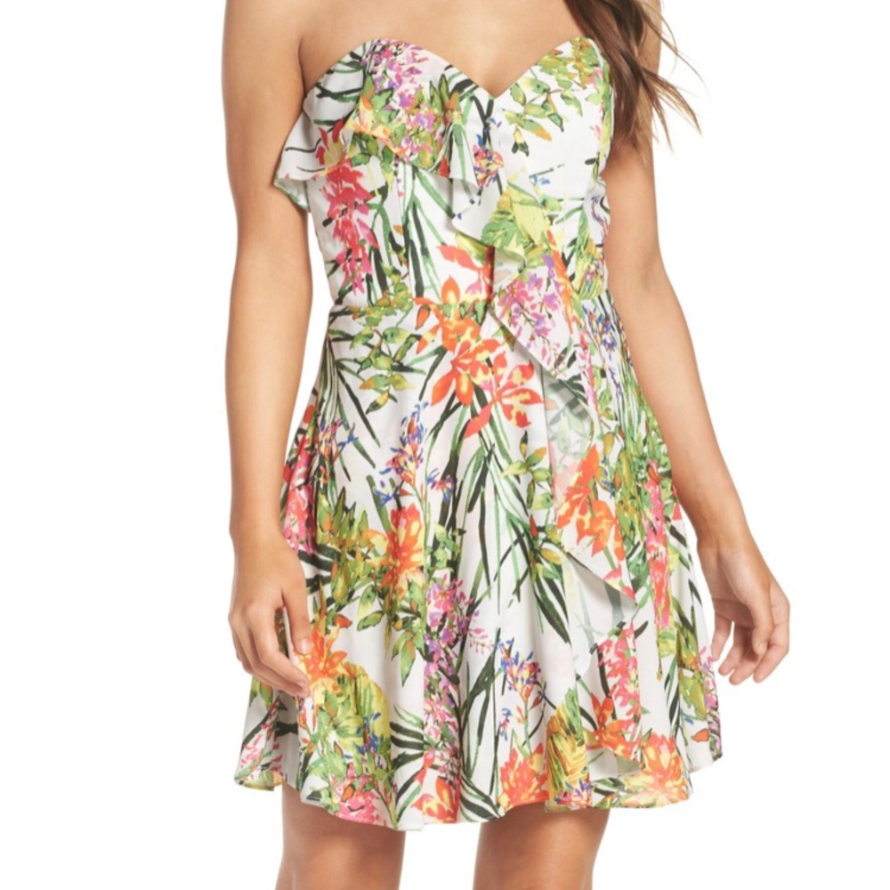 ADELYN RAE Leanna Floral Dress • NEW!
